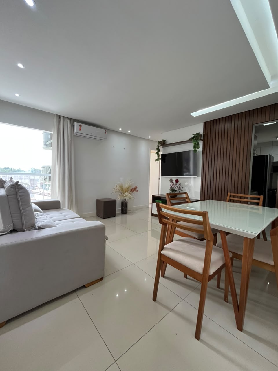 APARTAMENTO 100% MOBILIADO / ILHA DE MEDITERRÂNEO
