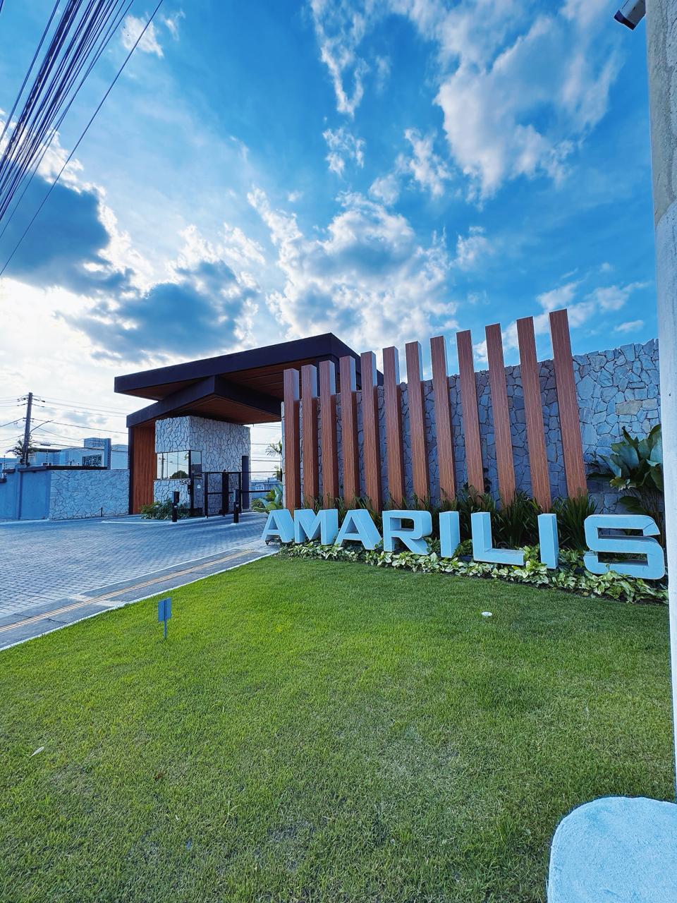 CASA ALTO PADRÃO / AMARÍLIS 